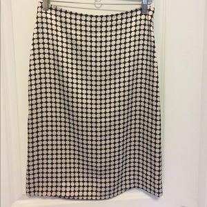 Skirt banana republic size 6 silk navy polka dot