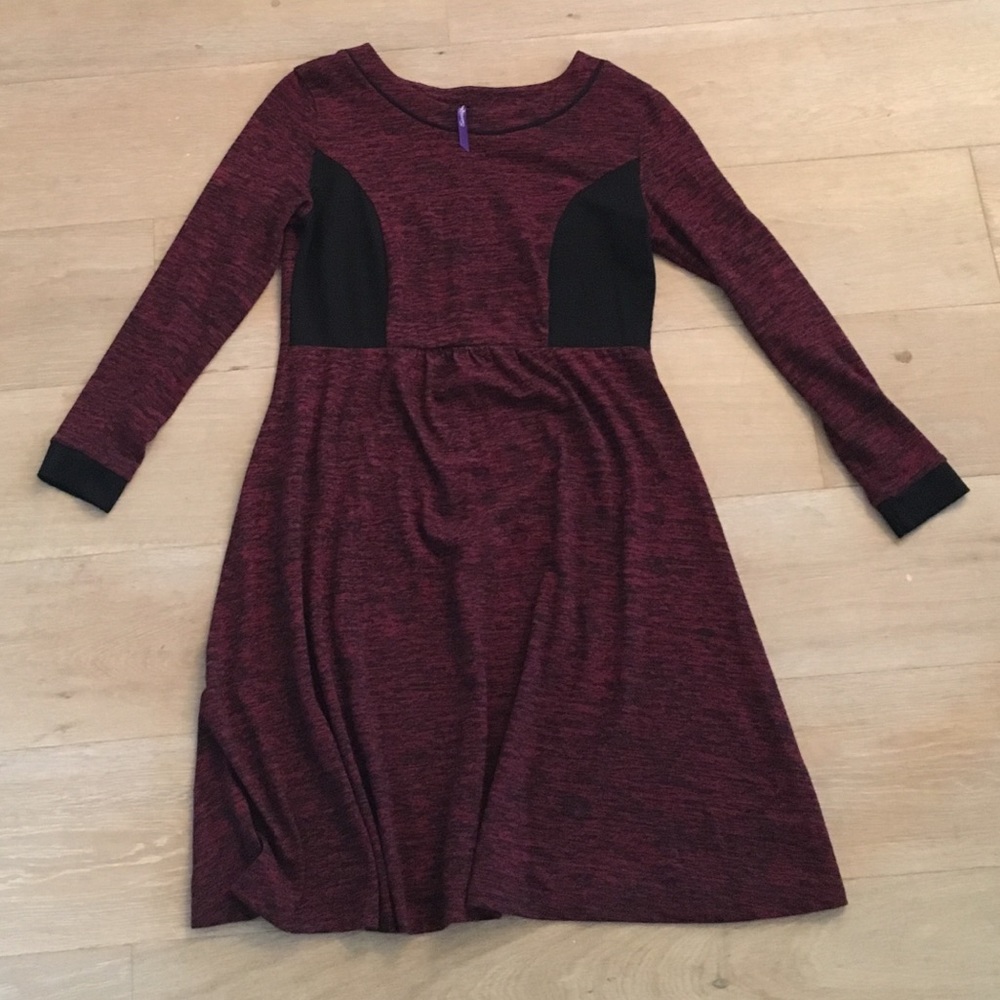 Seraphine Maroon and Black Maternity Dress