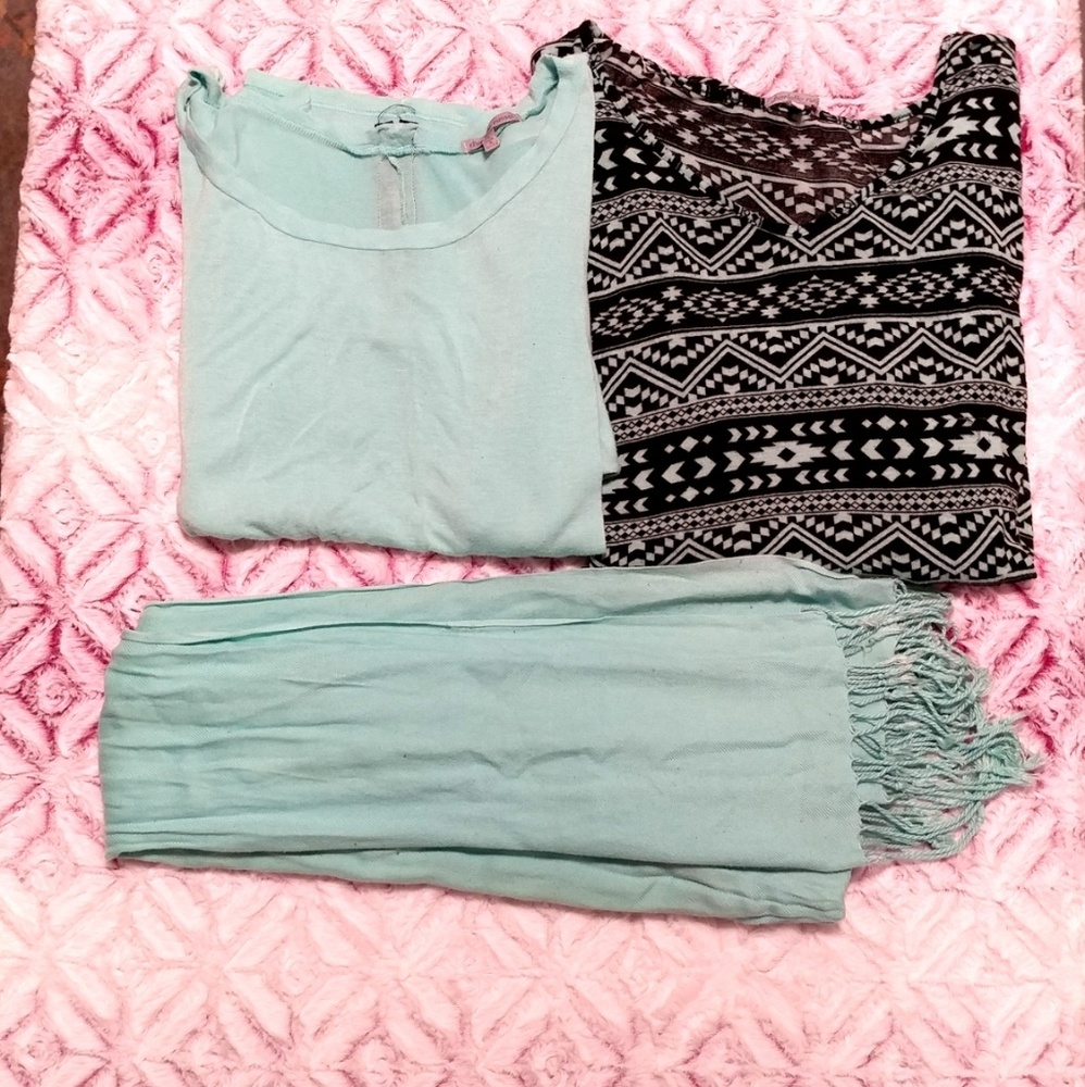 2 Charlotte Russe Tunic Tops w/ fringed scarf