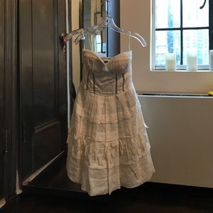 Leifsdottir Dress in White