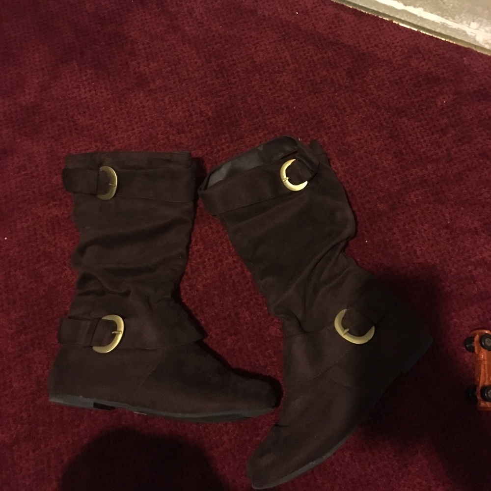 Brown Target Boots