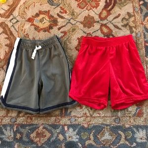 Set of 2 mesh shorts