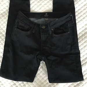 Stitch Fix "Faye" Just Black Skinny Jeans-Size 25