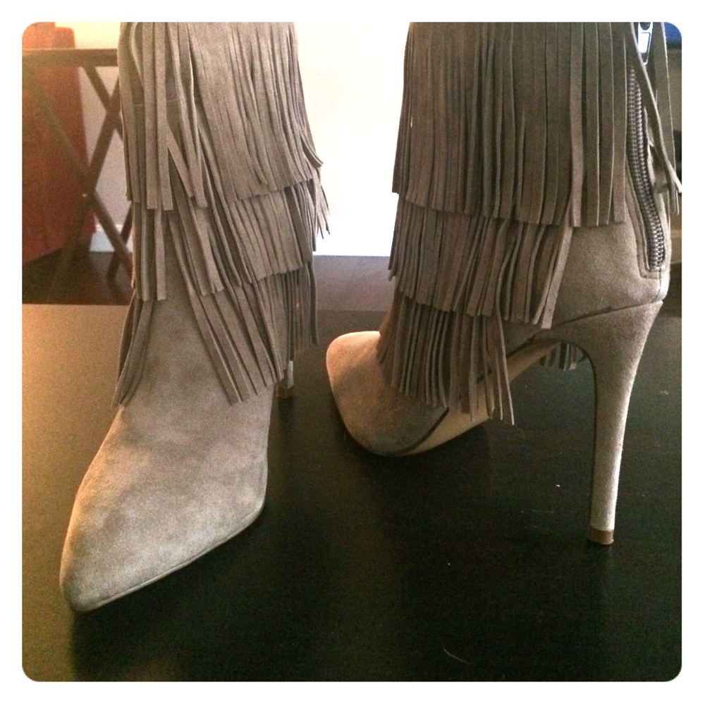 Steve Madden Sexy Fringed Booties (ow! owwwww!!!)