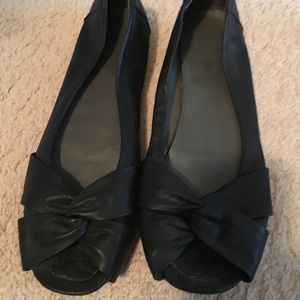 Open toed black flats