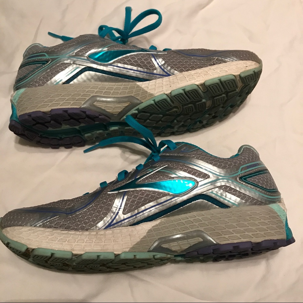 Brooks Adrenaline GTS 16