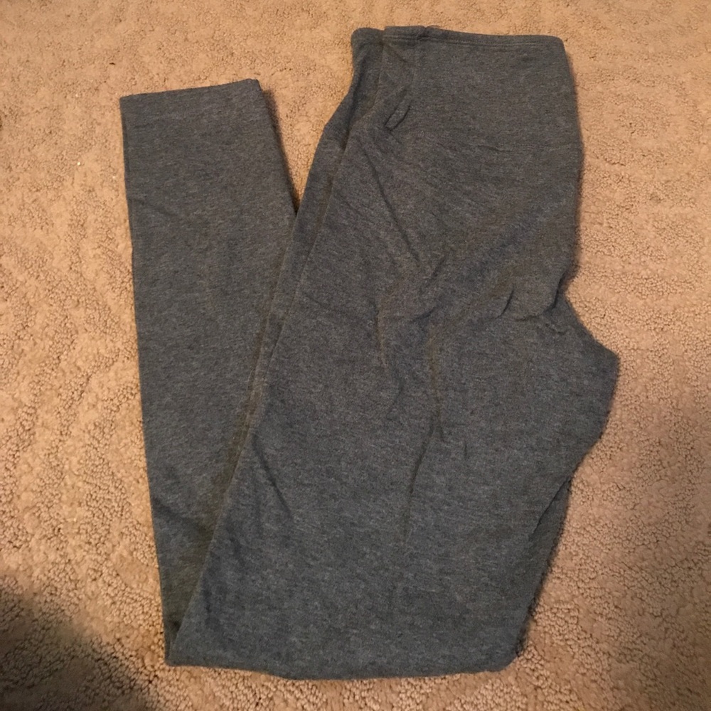 Grey leggings
