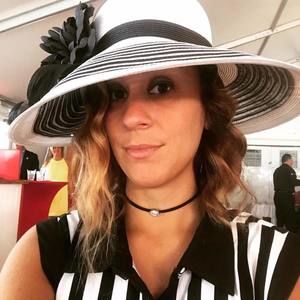 Meet your Posher, Steph