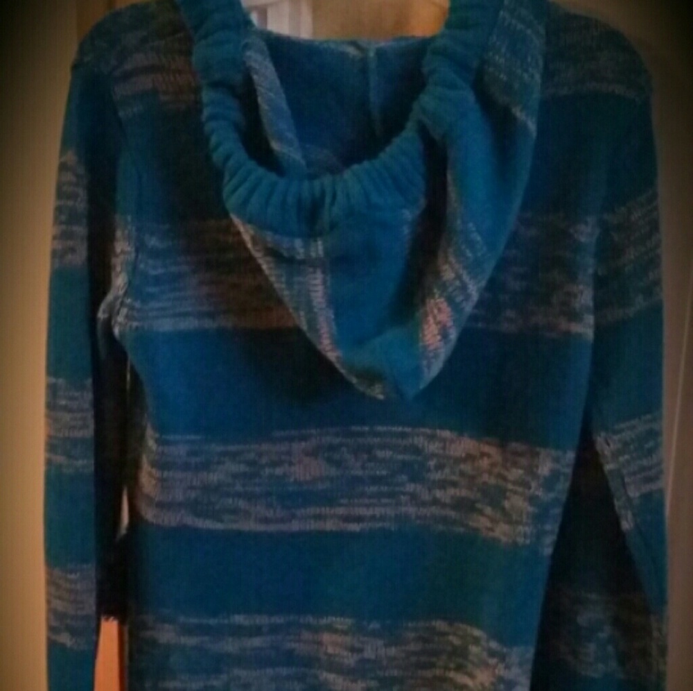 Sweater - Picture 2 of 2