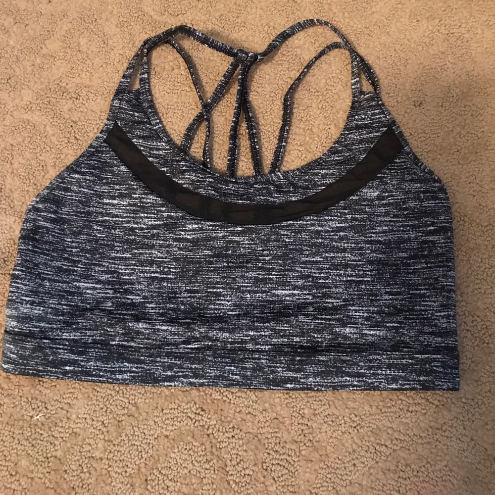 Victoria secret sports bra size medium