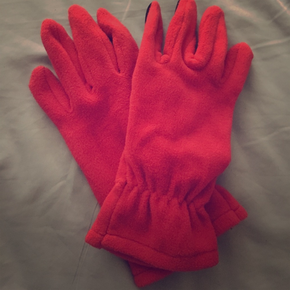 Red gloves