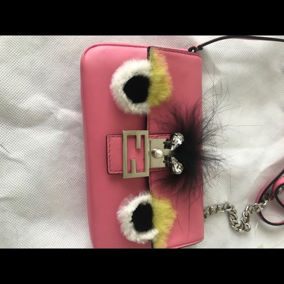 HP ❤️ Fendi Baguette Micro Bag Bugs Crossbody Bag - Picture 3 of 7