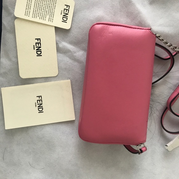 HP ❤️ Fendi Baguette Micro Bag Bugs Crossbody Bag - Picture 7 of 7