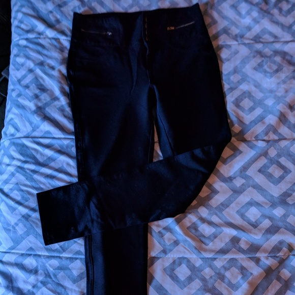 **GIFTED** - Picture 2 of 6