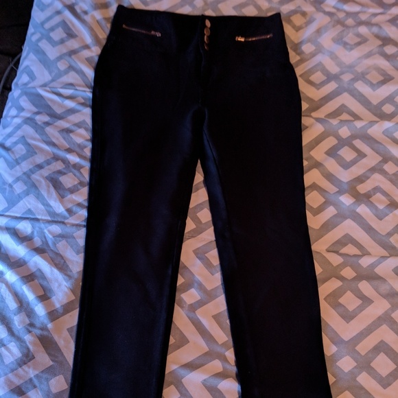 **GIFTED** - Picture 4 of 6