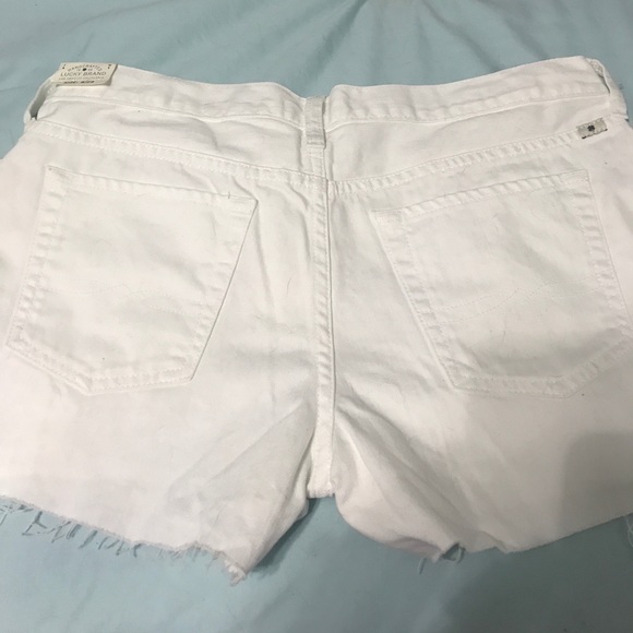 NWT White Lucky Jean shorts - Picture 2 of 2