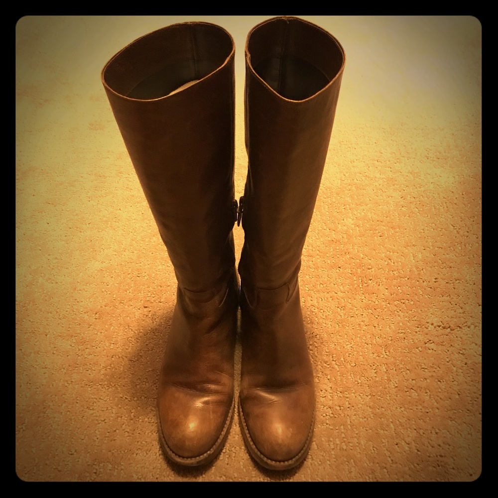 PRICED TO SELL!!! BANANA REPUBLIC Leather Boots