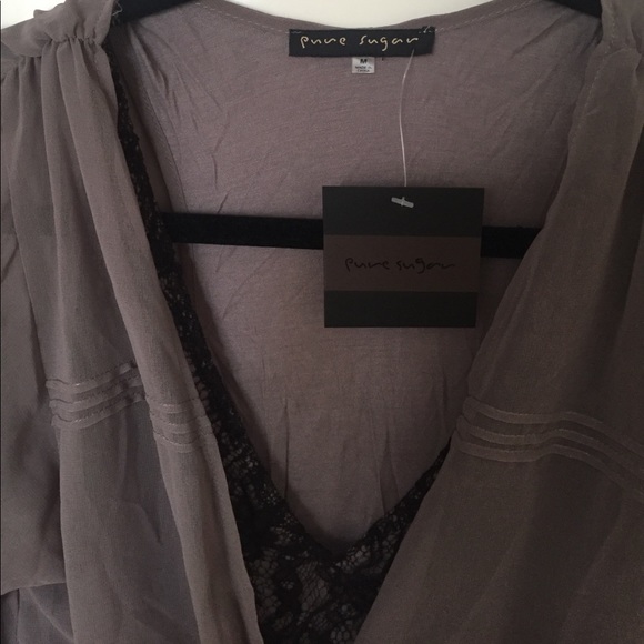 NWT Pure Sugar Sheer with Lace Inlet Blouse - Picture 3 of 6