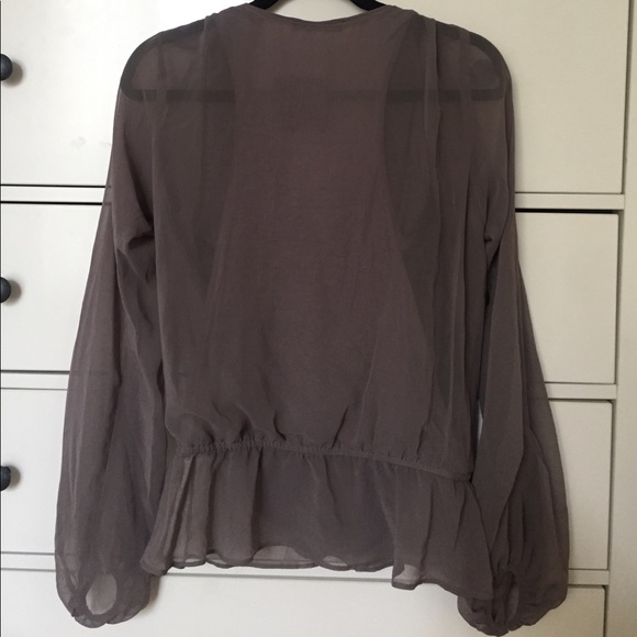 NWT Pure Sugar Sheer with Lace Inlet Blouse - Picture 4 of 6