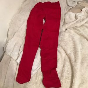 Lululemon pants red