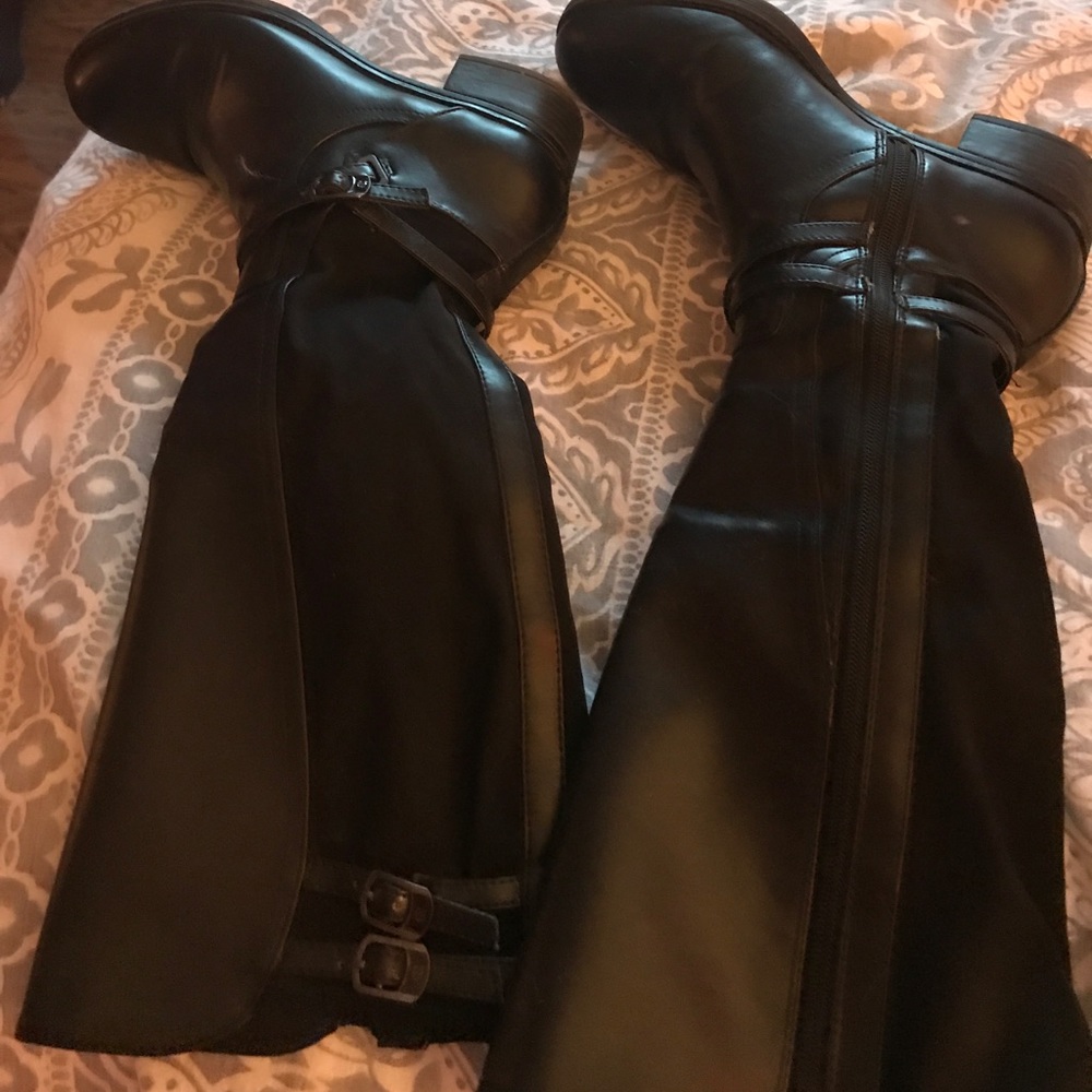 Boots in good condition