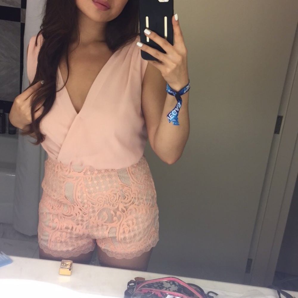 Hellomolly romper