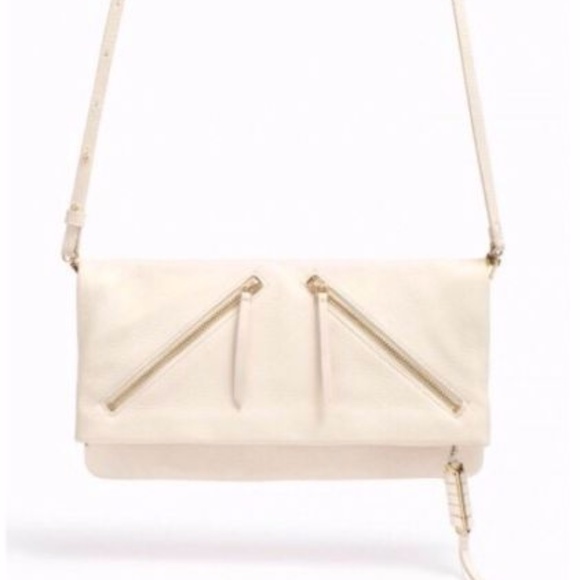 Stella & Dot Handbags - 👜💎🎉 STELLA AND DOT The Covet Waverly - Stone