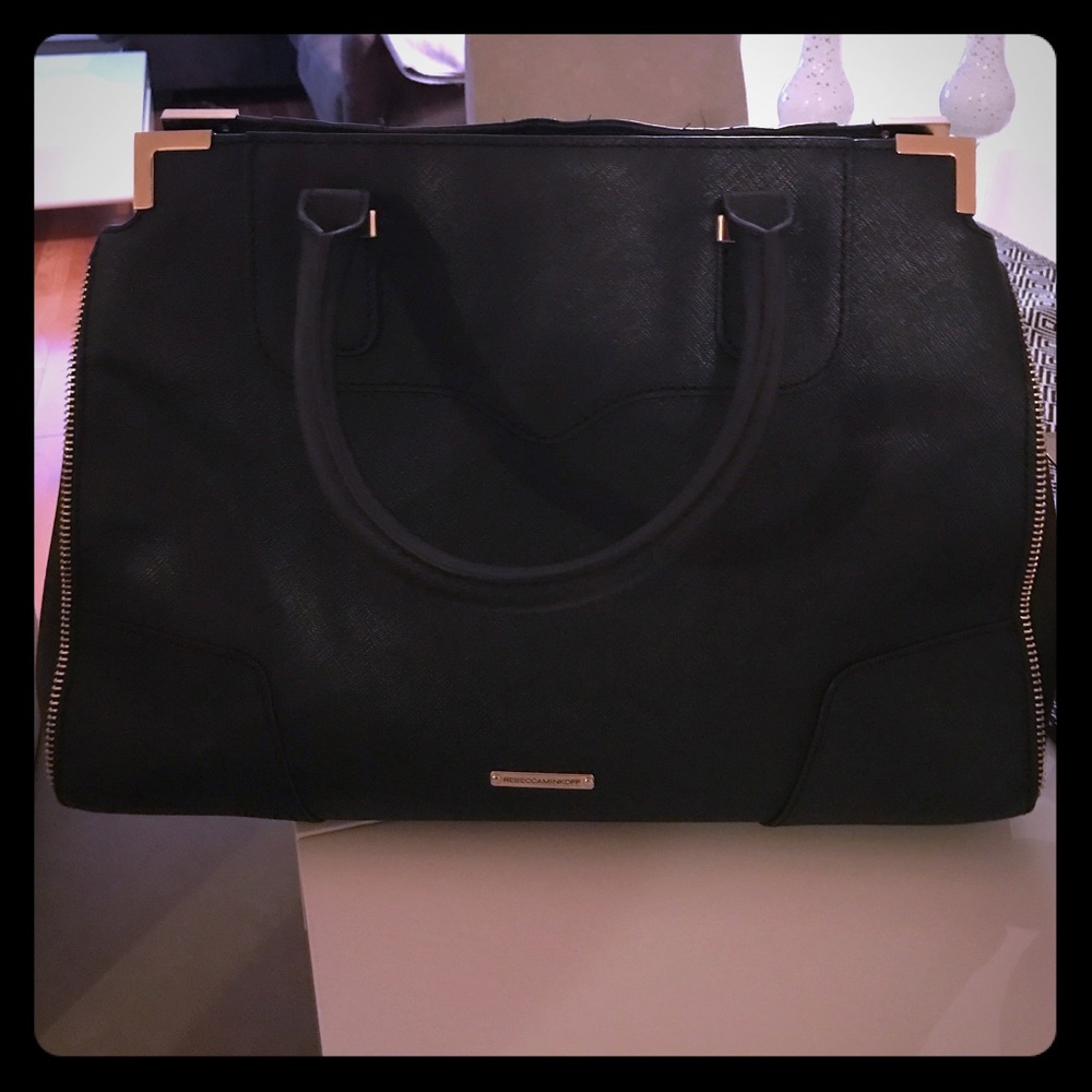 Rebecca Minkoff leather bag 💼