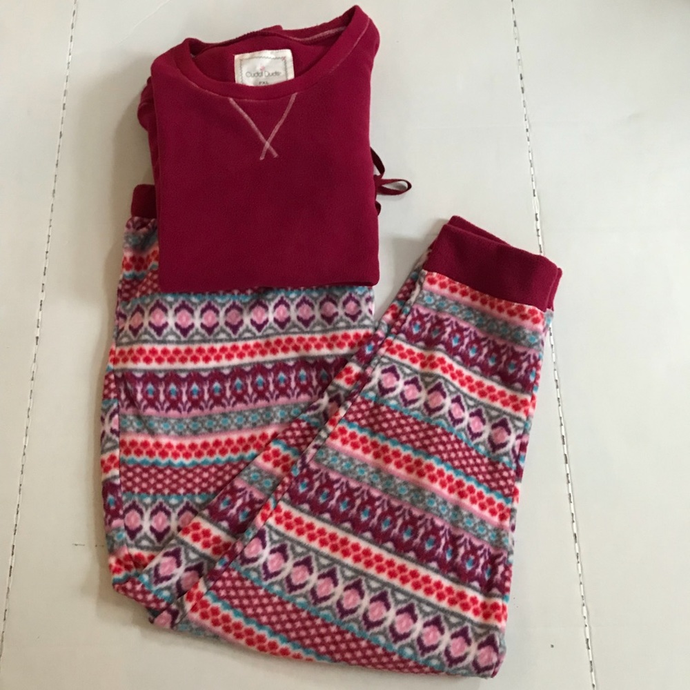 Cuddl Duds Pajama Set