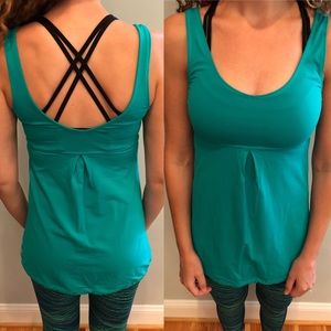 Lucy flowy tank XS