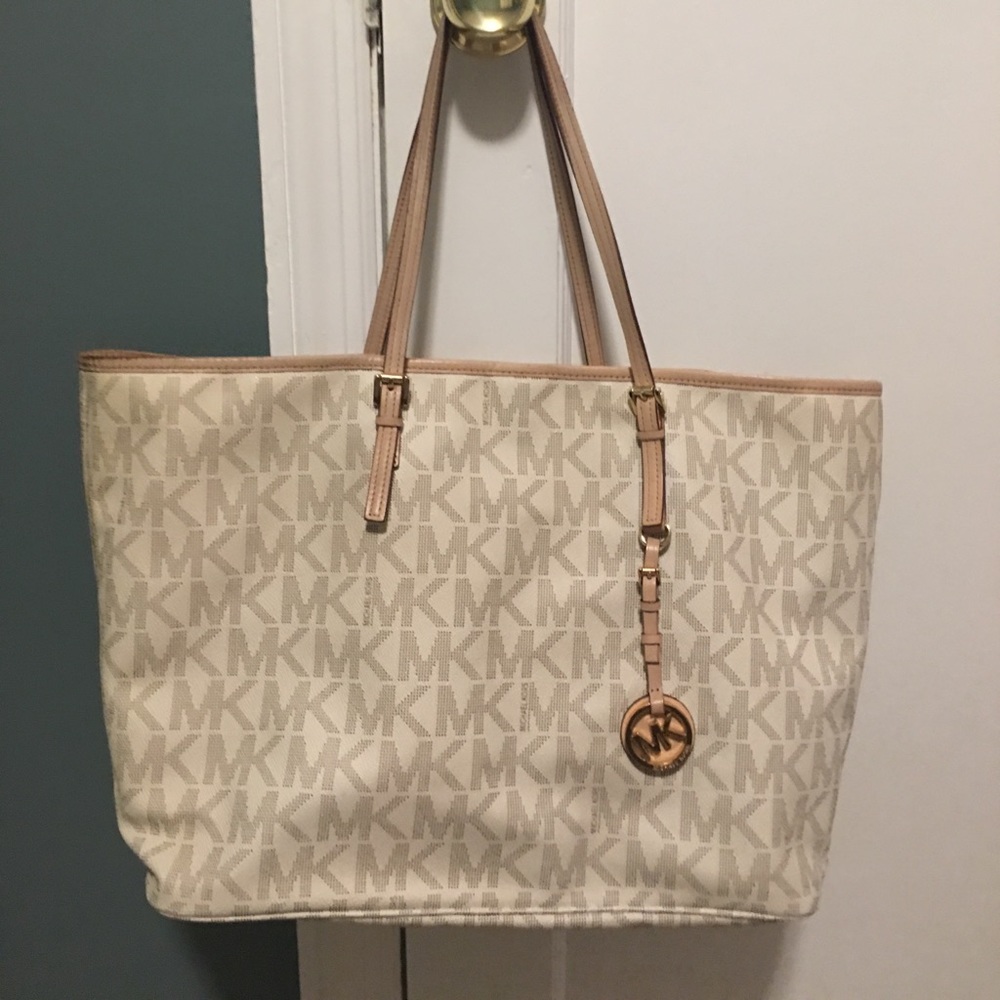 Michael Kors Jet Set Travel Logo Tote