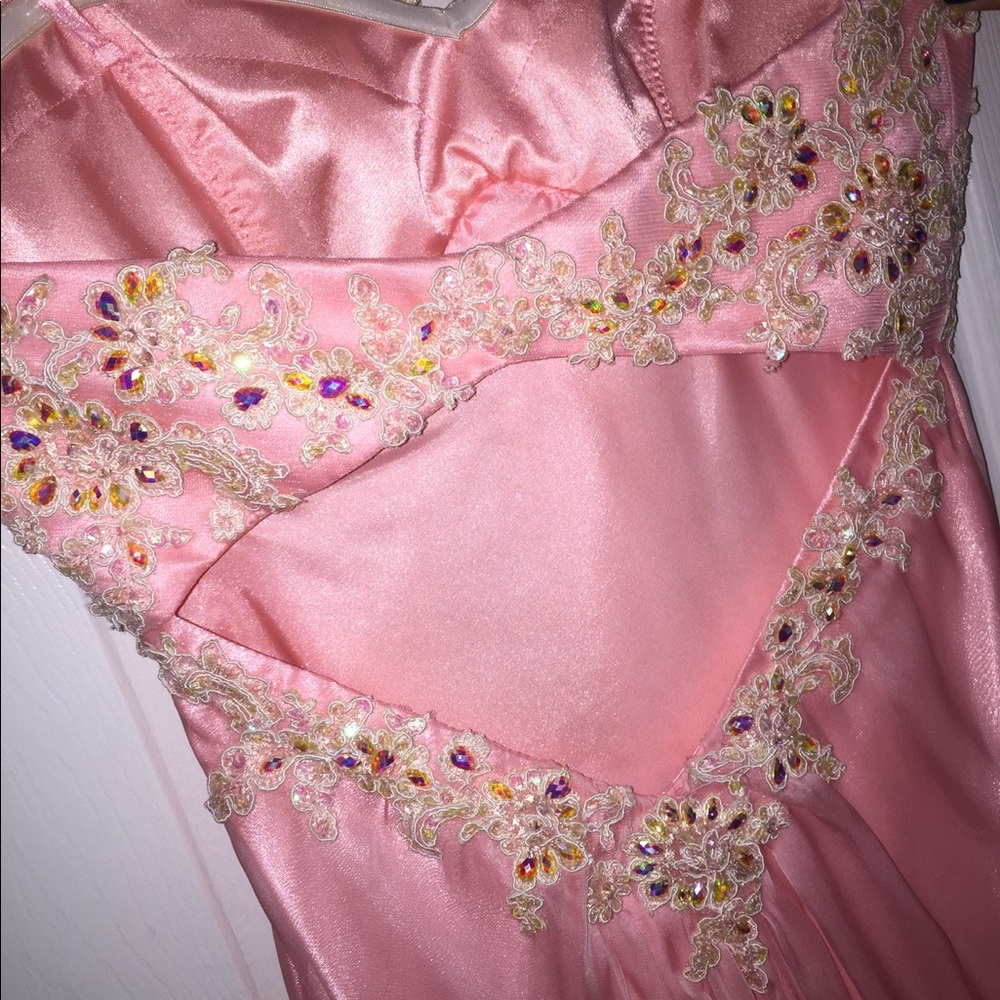 • Strapless Chiffon Prom Dress • - Picture 4 of 8