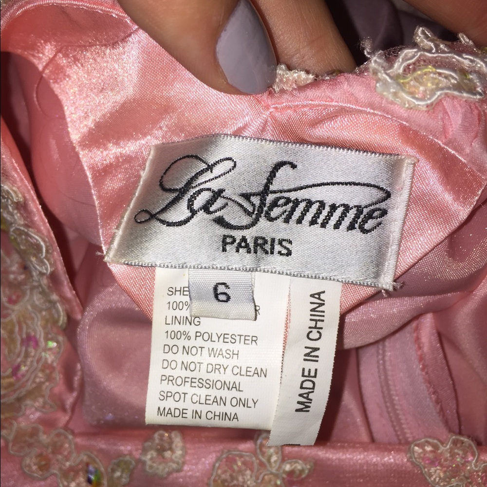 • Strapless Chiffon Prom Dress • - Picture 7 of 8