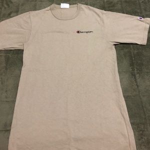 Champion T-shirt