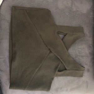OLIVE CROP TOP