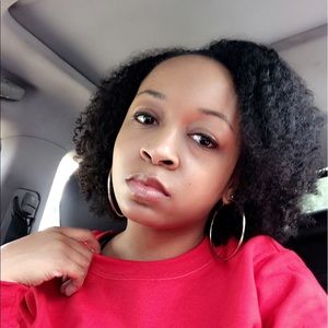 Meet your Posher, Andreia