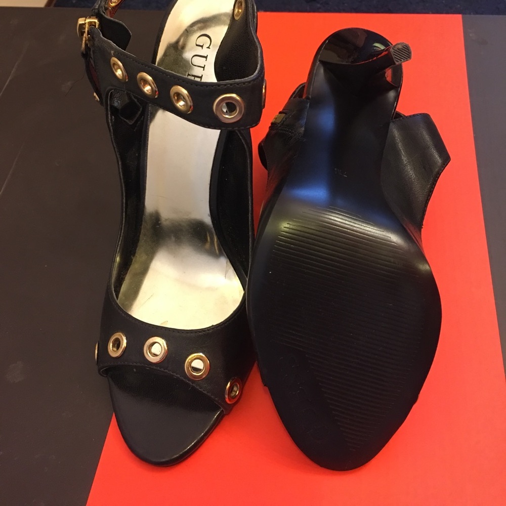 Guess Heels - Picture 3 of 6