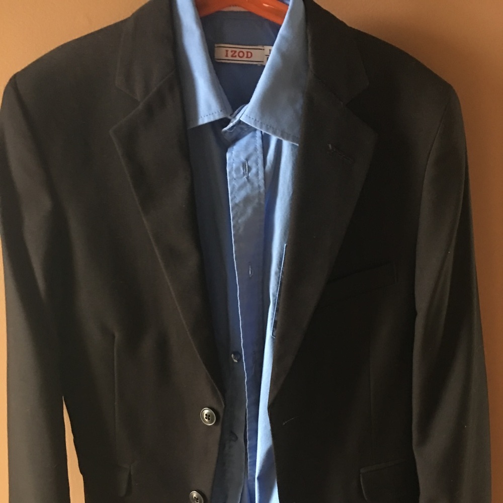 Boys size 12 suit coat with shirt and pants.