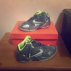 I’m also selling these 11s for $50