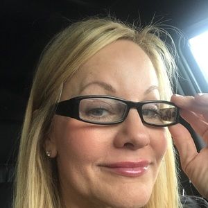 Meet your Posher, Libby