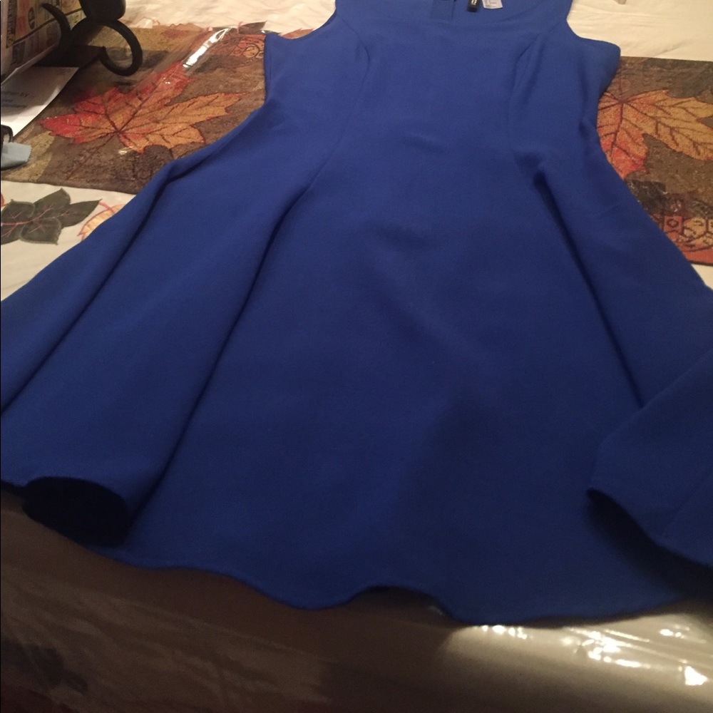 Blue dress - Picture 1 of 4