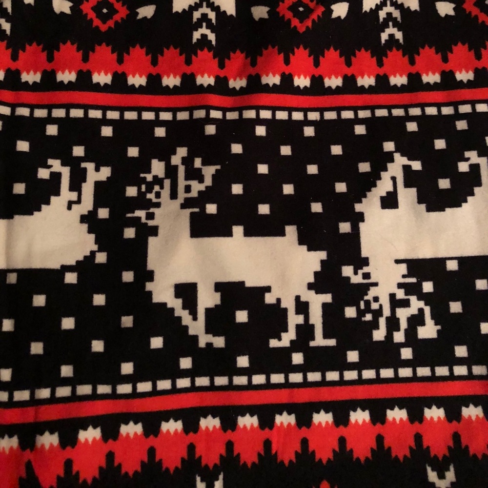 β’ ONE LEFT! πβ’ Holiday Print Leggings - Picture 5 of 7