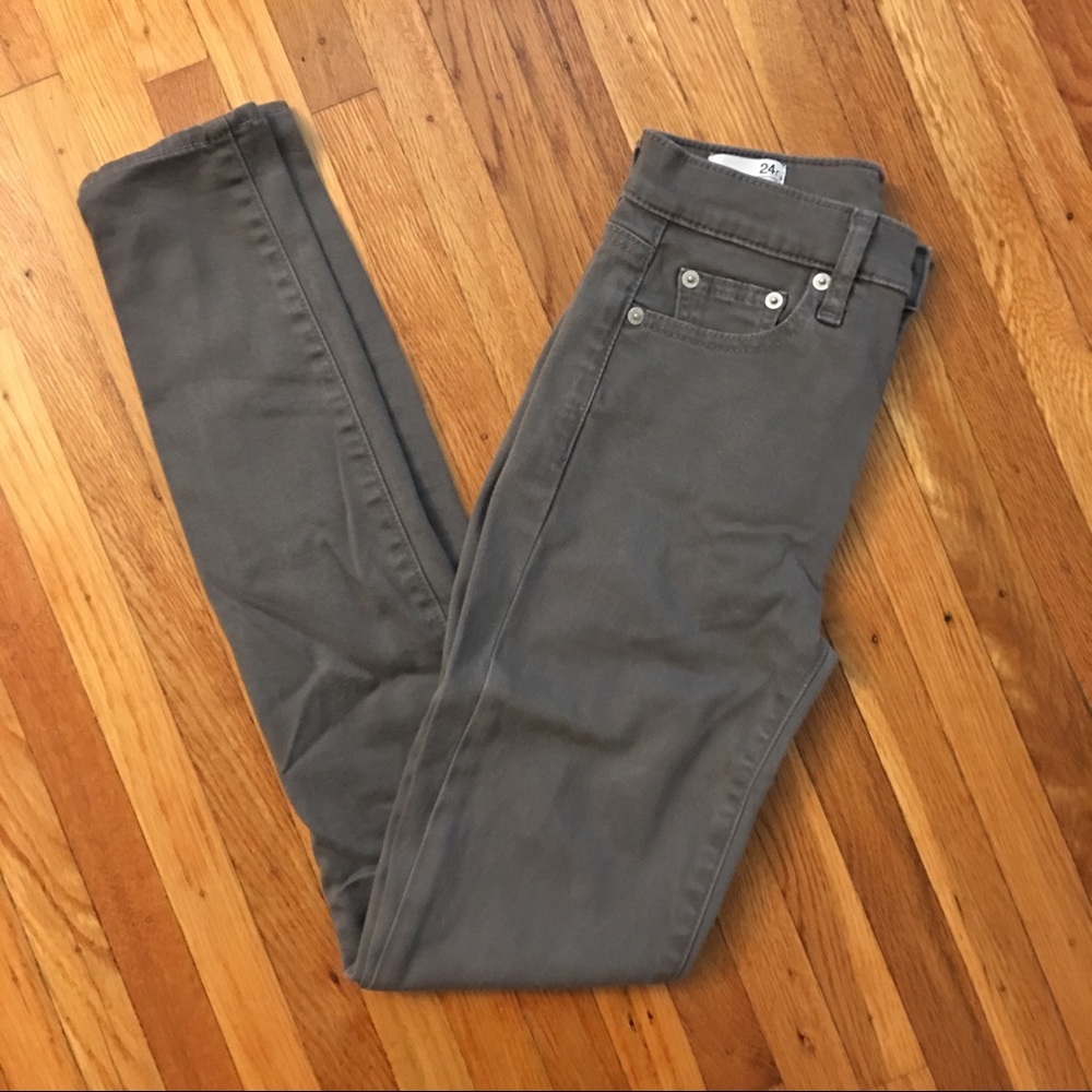 NWOT GAP dark grey high rise jeggings