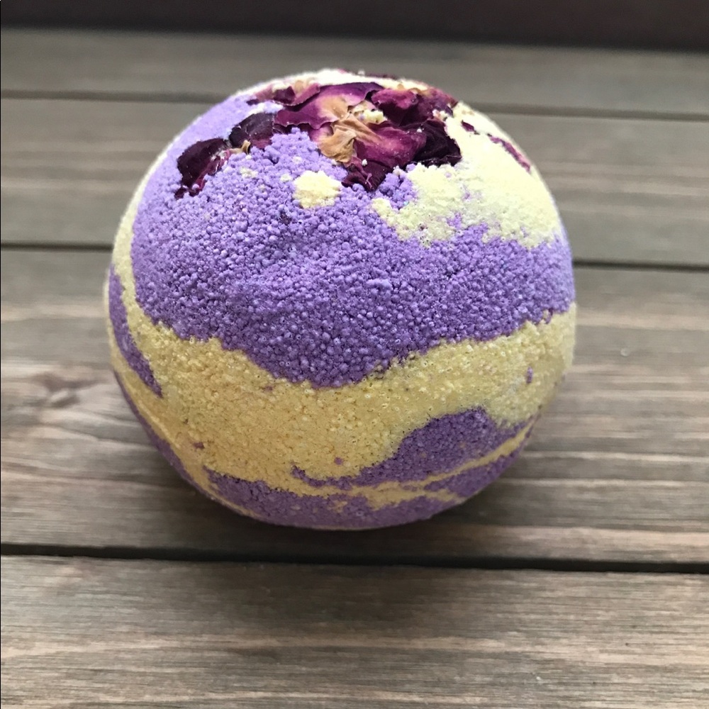 Homemade and organic bath bombs - Picture 2 of 8