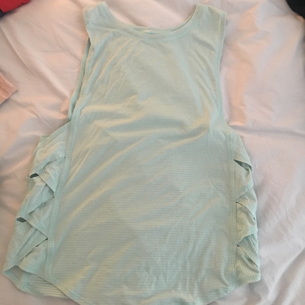 lululemon side cross cross tank