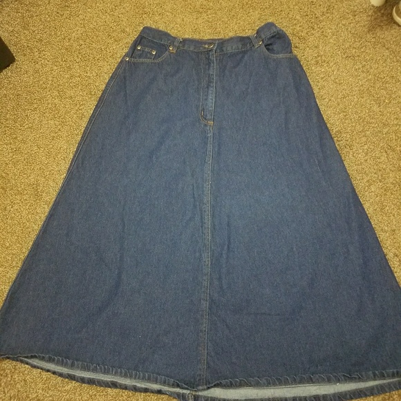 roamans denim skirts