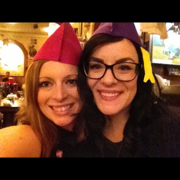 Meet your Posher, Lauren - Picture 5 of 5