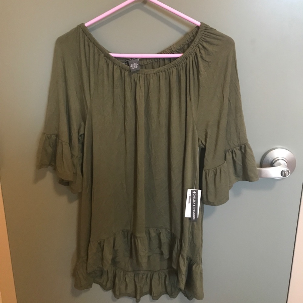 Off the shoulder shirt! Size large! Brand new
