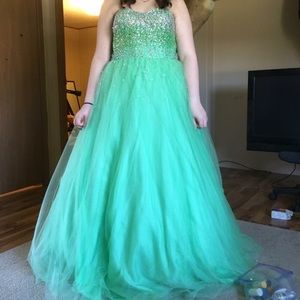 Prom dress
