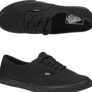 All black Vans